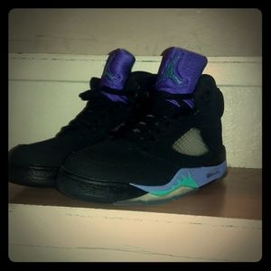 Jordan 5 Alternate Grape
